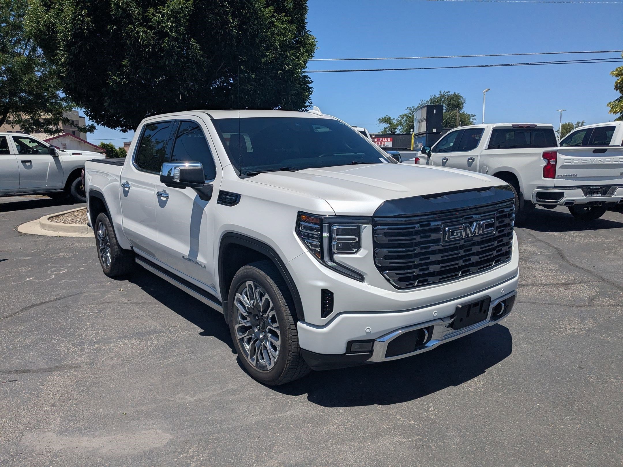 2024 GMC Sierra 4WD Crew Cab Short Box Denali Ultimate's photo