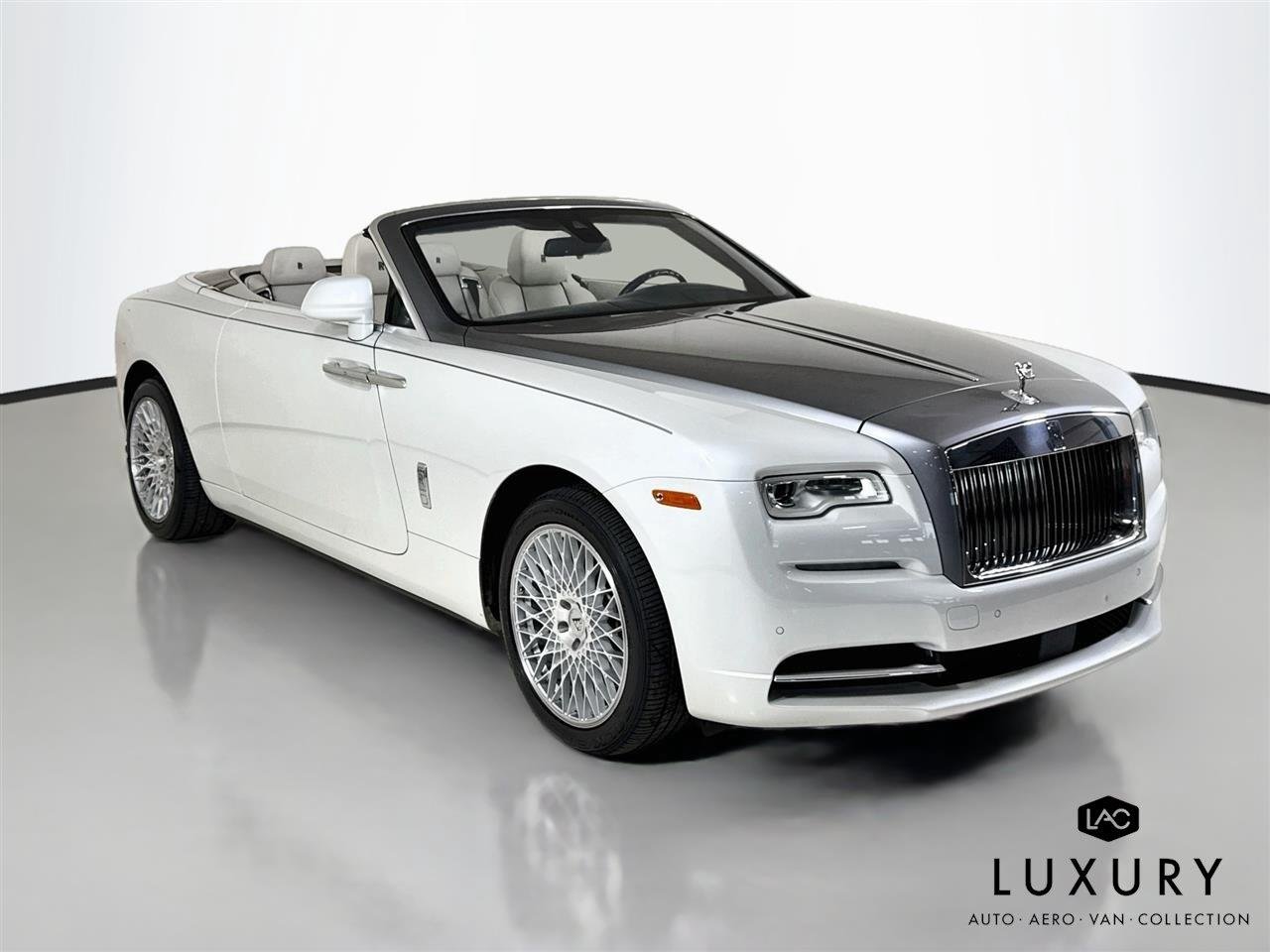 Used 2016 English White Rolls-Royce  image 2