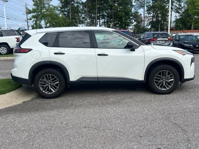 Used 2024 White Nissan S image 6
