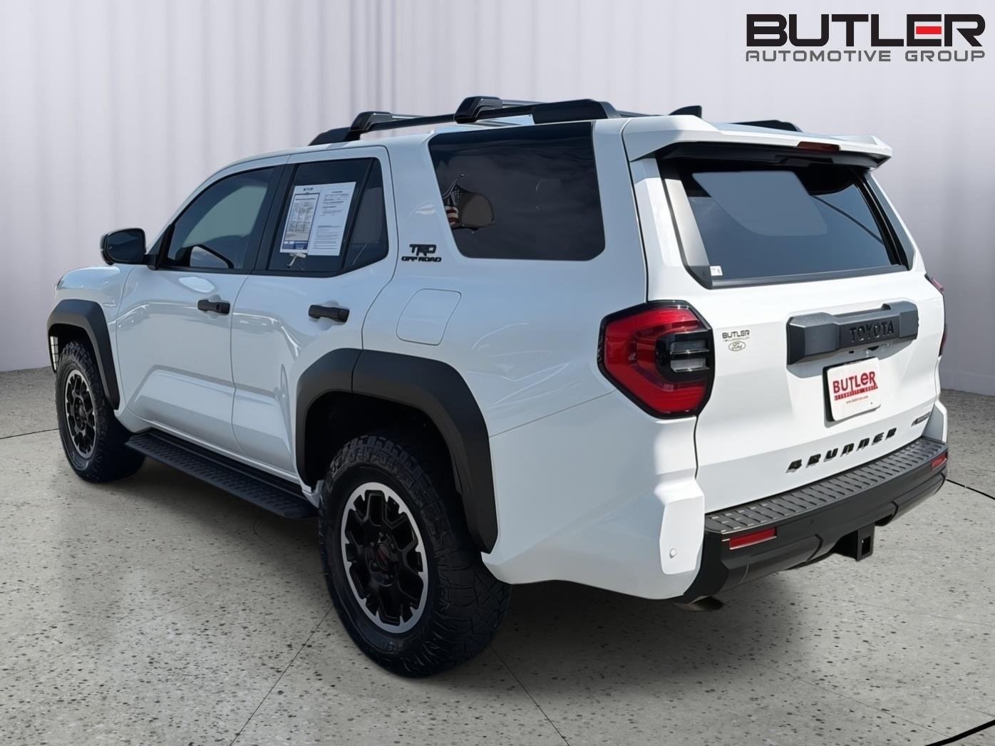 Used 2025 Ice Cap Toyota Hybrid Platinum image 4