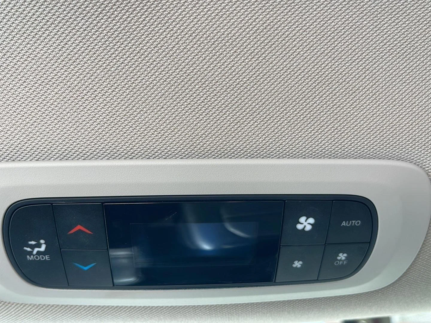 Used 2023 Fathom Blue Pearlcoat Chrysler Touring L image 22