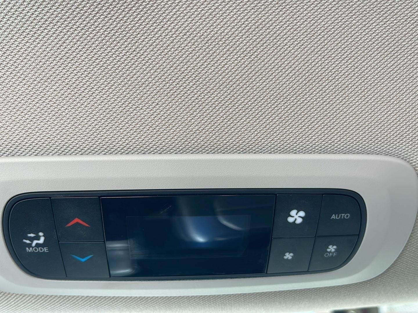 2023 Chrysler Pacifica Touring L - Photo 22