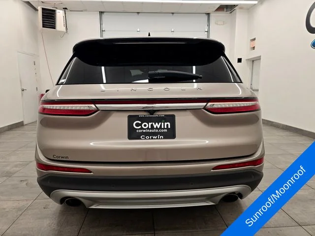 Used 2020 Mocha Lincoln Reserve image 4