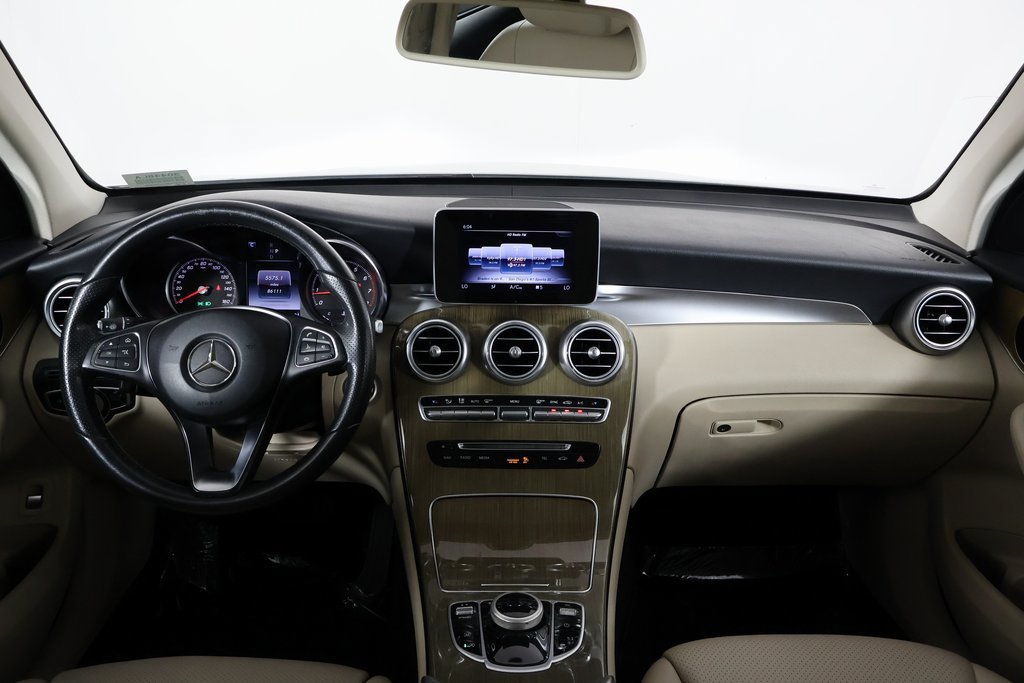 Used 2018 Polar White Mercedes-Benz GLC 300 image 8