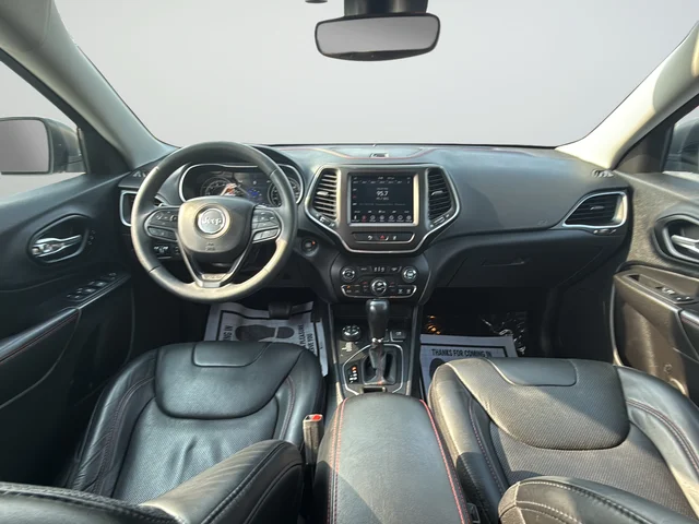 Used 2021 White Jeep Trailhawk image 9