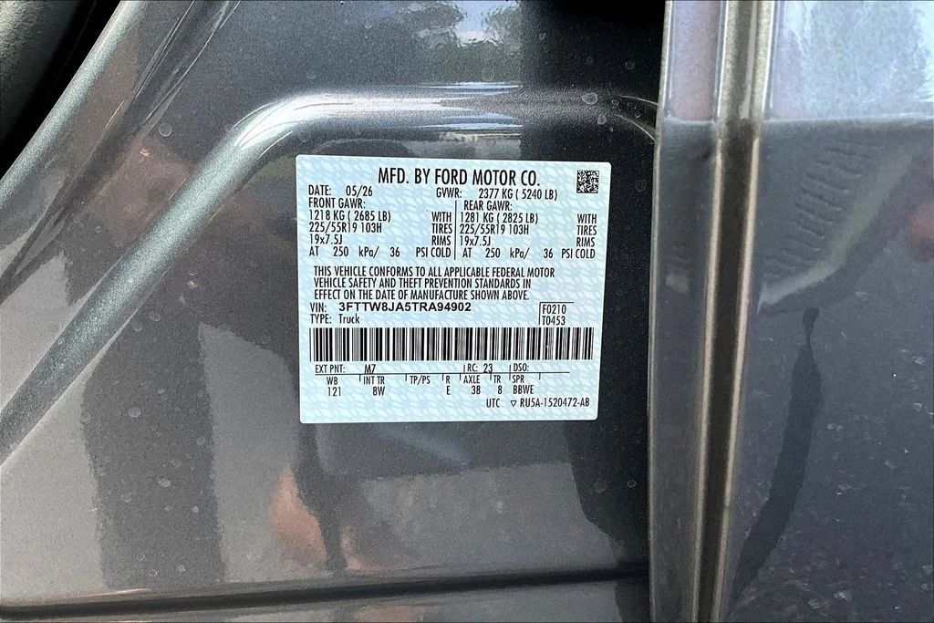 New 2026 Carbonized Gray Metallic Ford XLT image 8