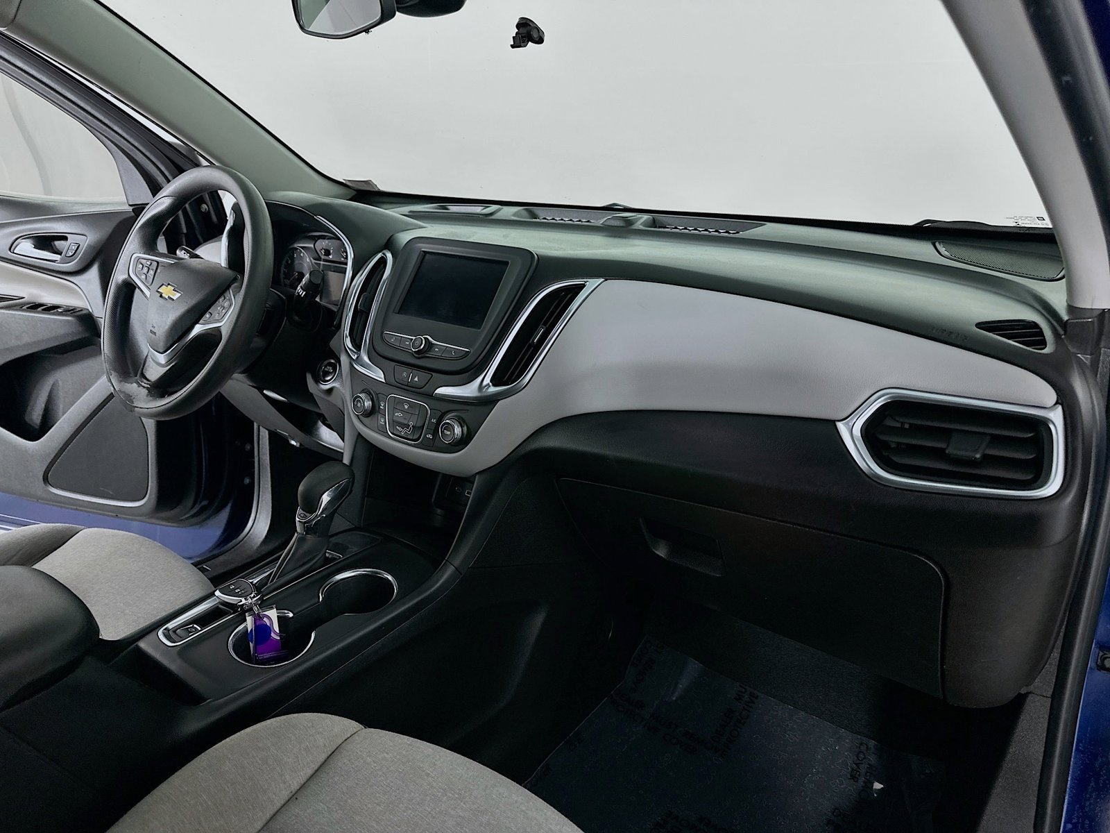 Used 2022 Blue Chevrolet LS image 31