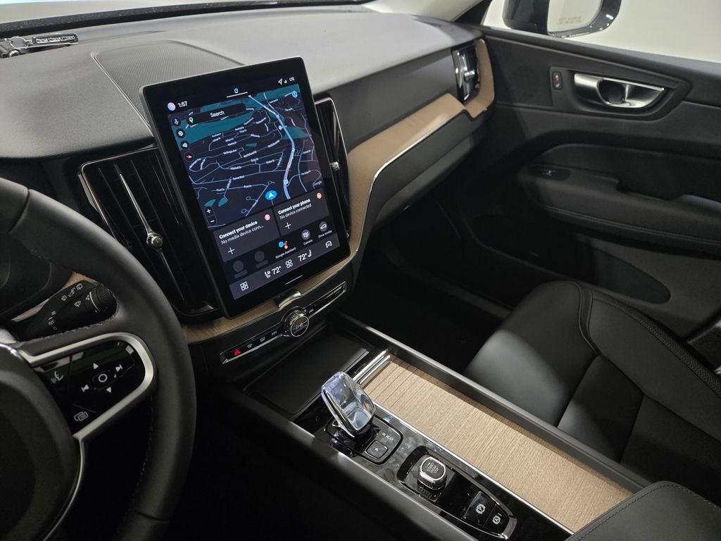 2026 Volvo XC60 Plus - Photo 12