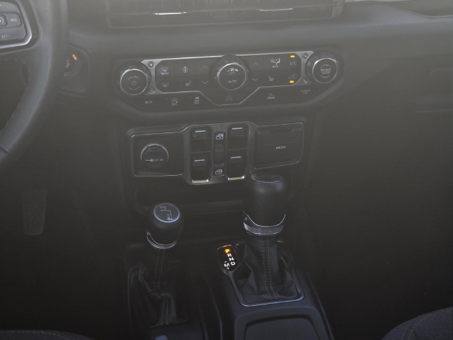Used 2024 Gray Jeep Sport S image 12