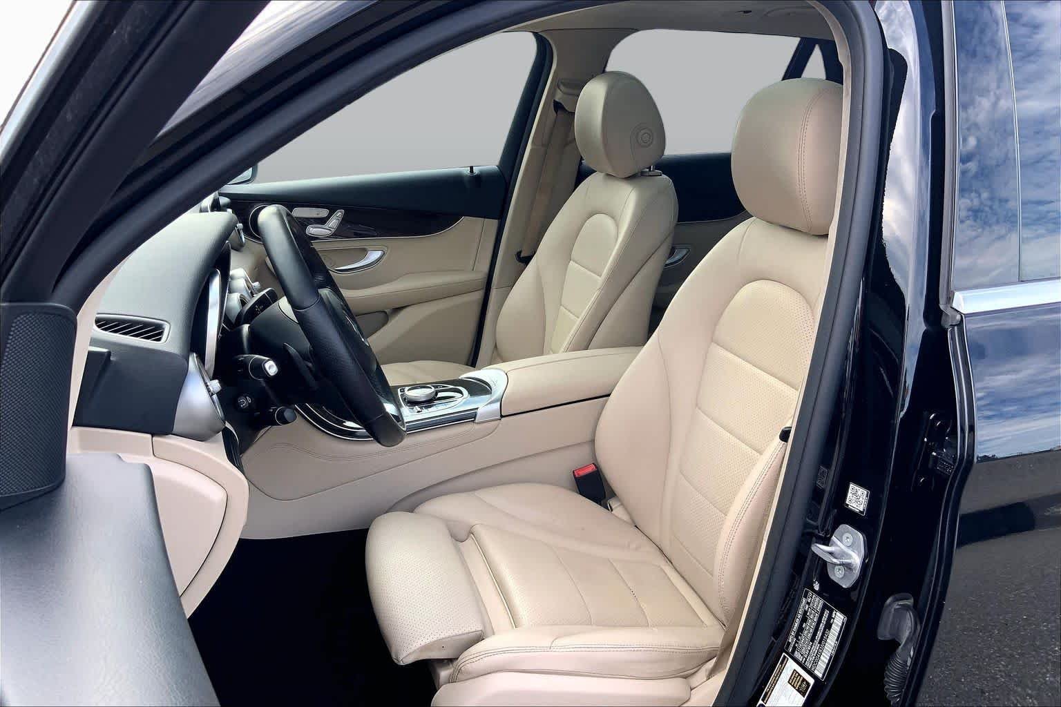 Used 2018 Black Mercedes-Benz GLC 300 image 9