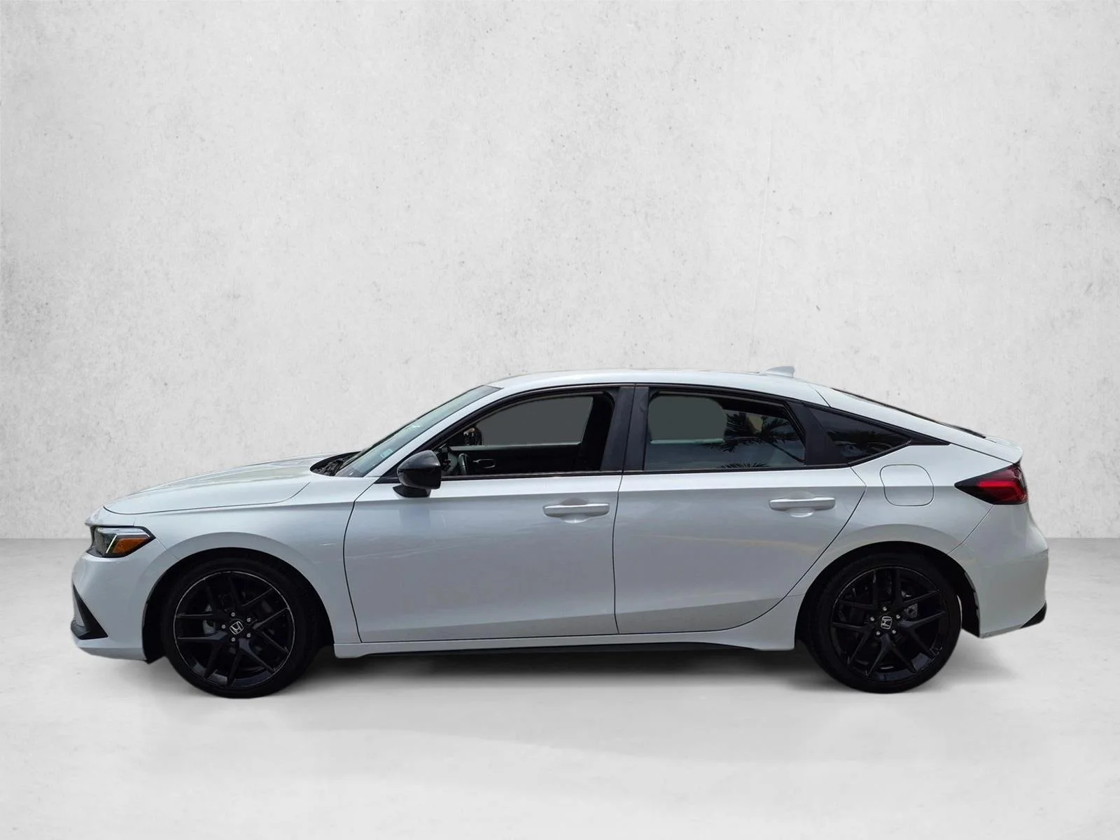 Used 2024 Platinum White Pearl Honda Sport image 8