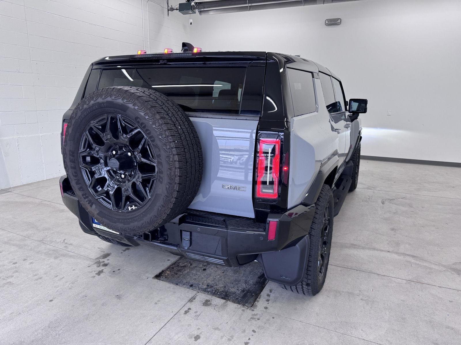 2024 GMC HUMMER EV 2X - Photo 6
