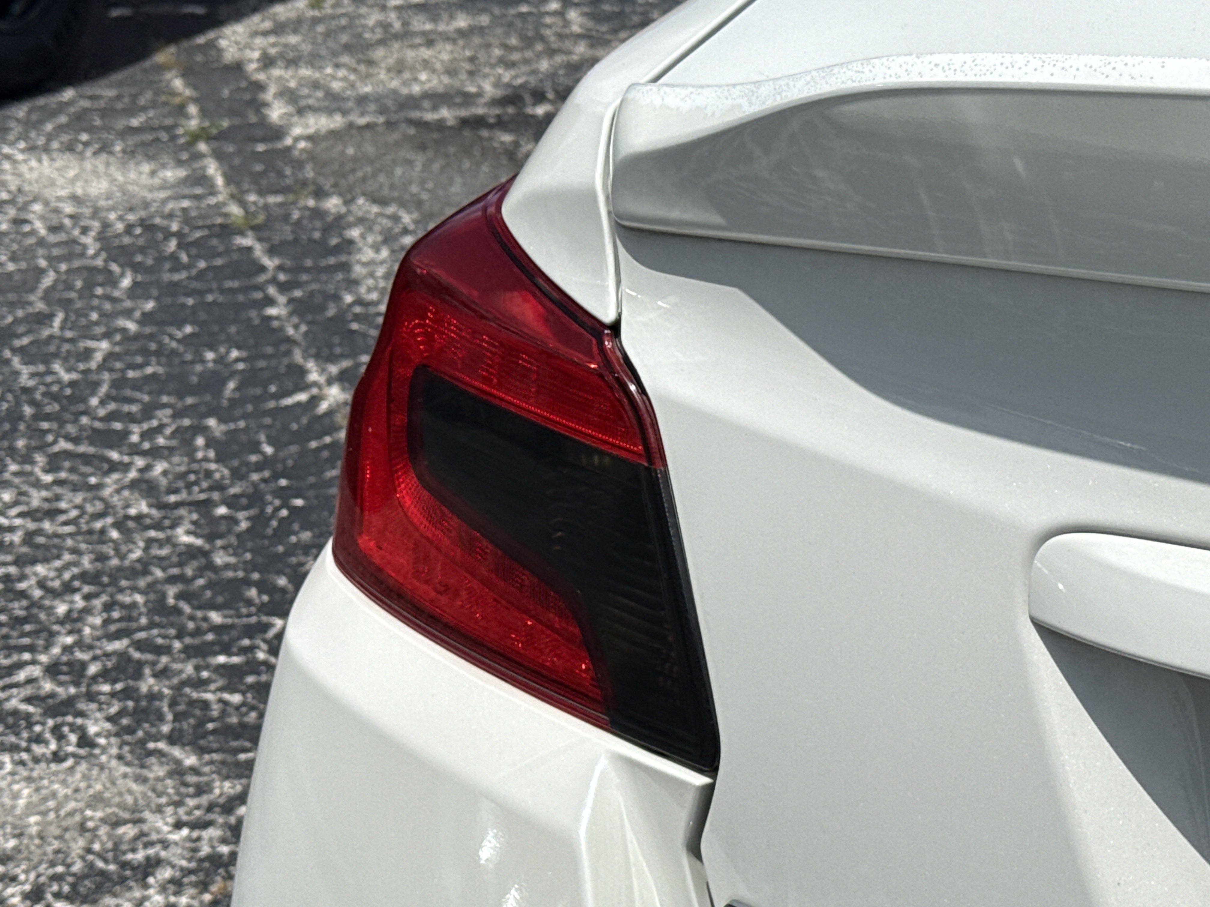 Used 2018 Crystal White Pearl Subaru Base image 18