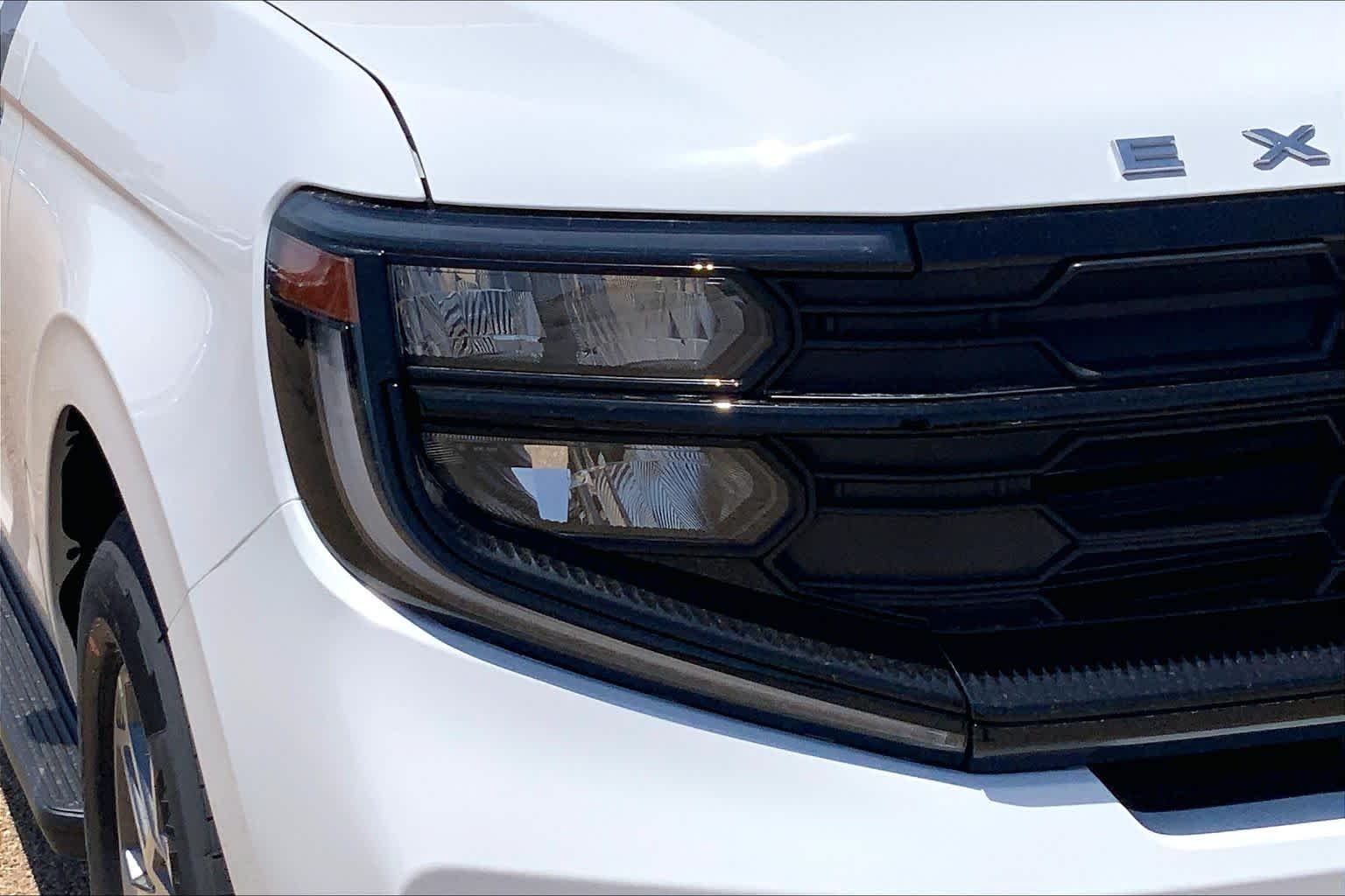 New 2026 Oxford White Ford Active image 13
