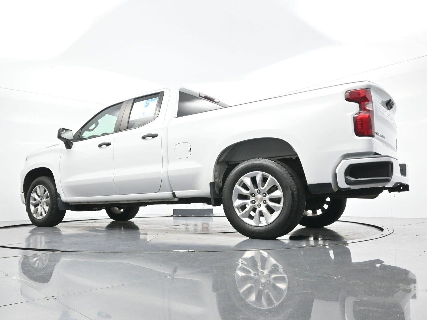 Used 2023 Summit White Chevrolet Custom image 44