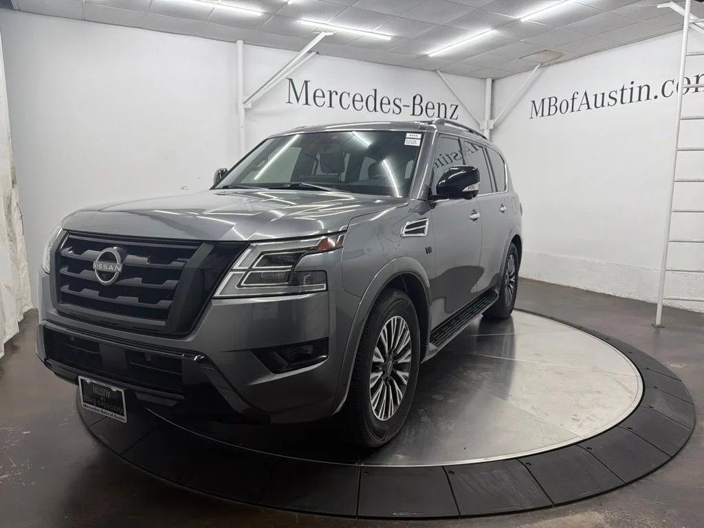 Used 2022 Gray Nissan SL image 3