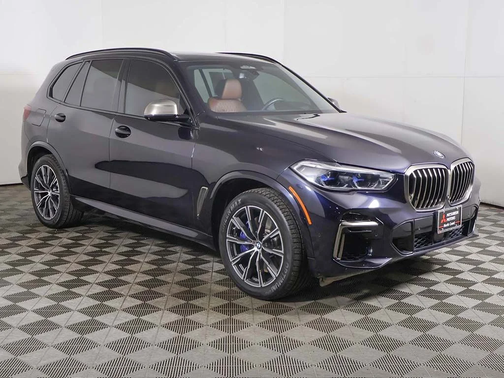 Used 2022 Black BMW M50i image 2