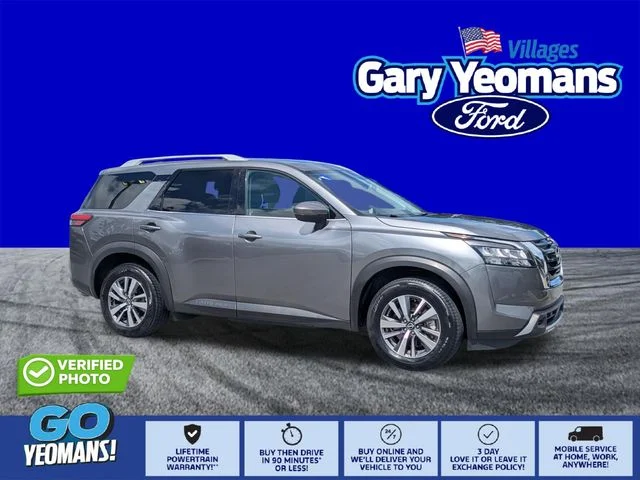 Certified Used 2025 Gun Metallic Nissan SL image 1