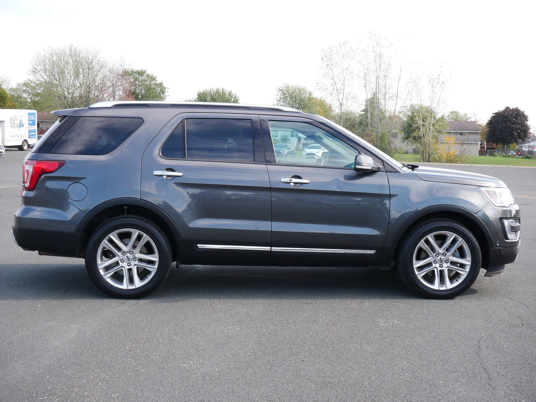 Certified Used 2017 Gray Ford Limited image 6