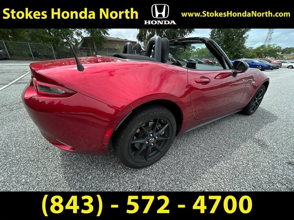 Used 2019 Red Mazda Sport image 7