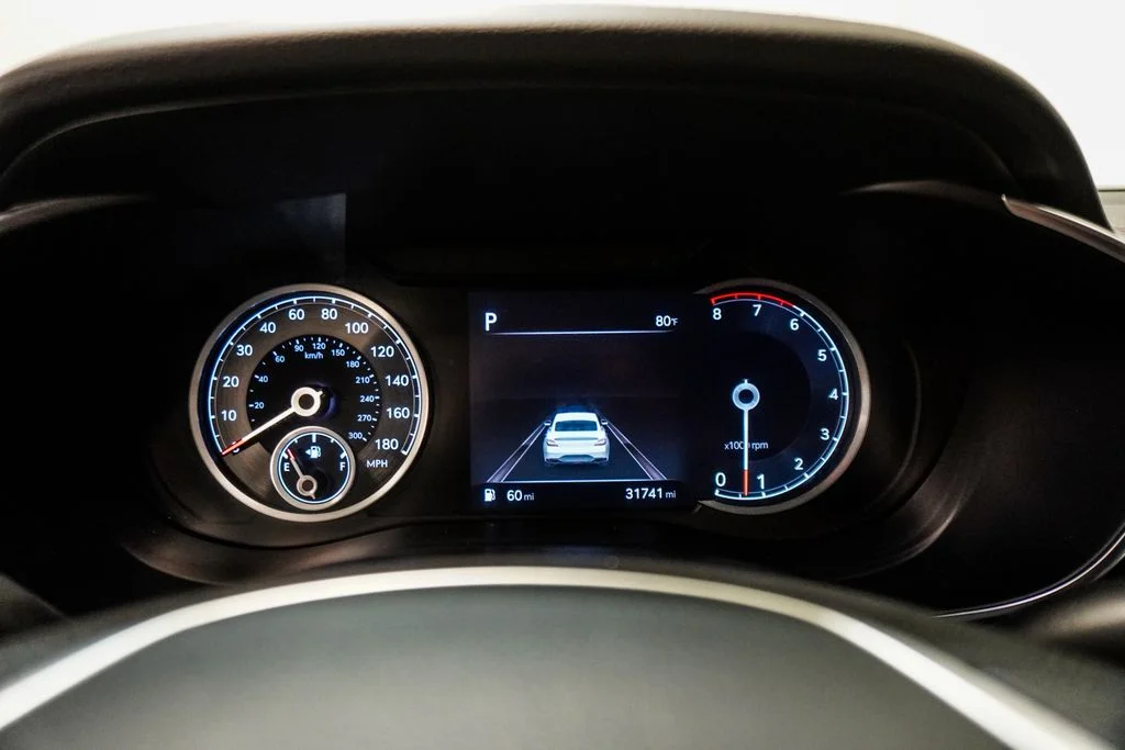 Used 2023 White Genesis 3.3T image 33