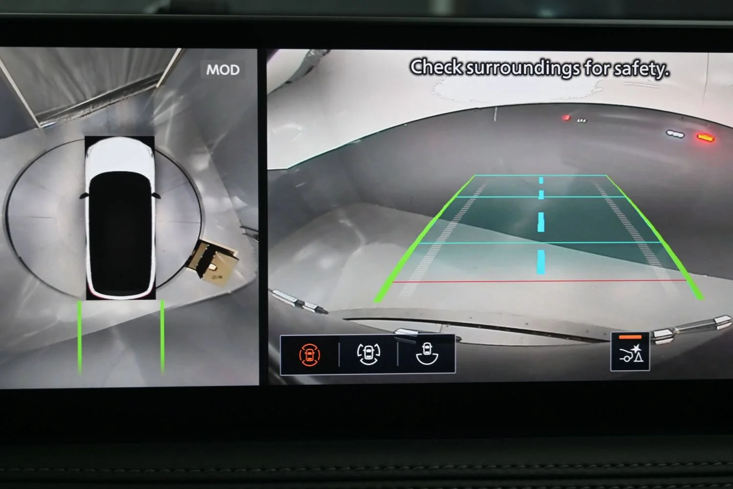 Used 2026 Graphite Shadow INFINITI LUXE image 18