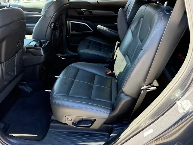 Used 2021 Gray Kia EX image 8