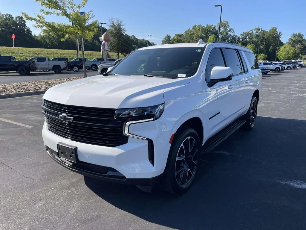 Certified Used 2024 Summit White Chevrolet RST image 3