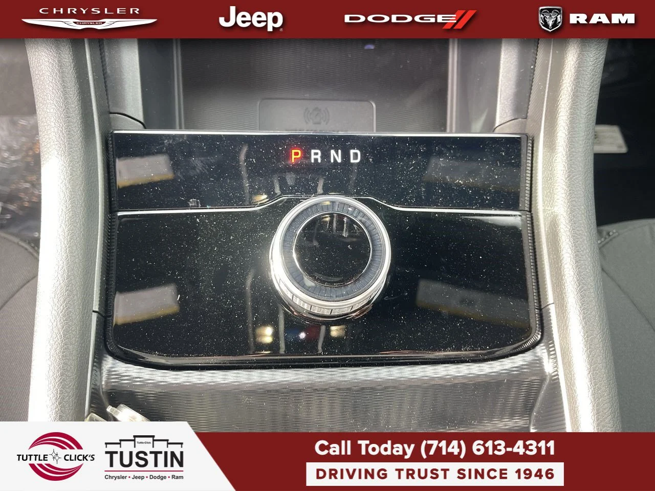 New 2027 Sting-Gray Clear-Coat Paint Jeep Laredo X image 25