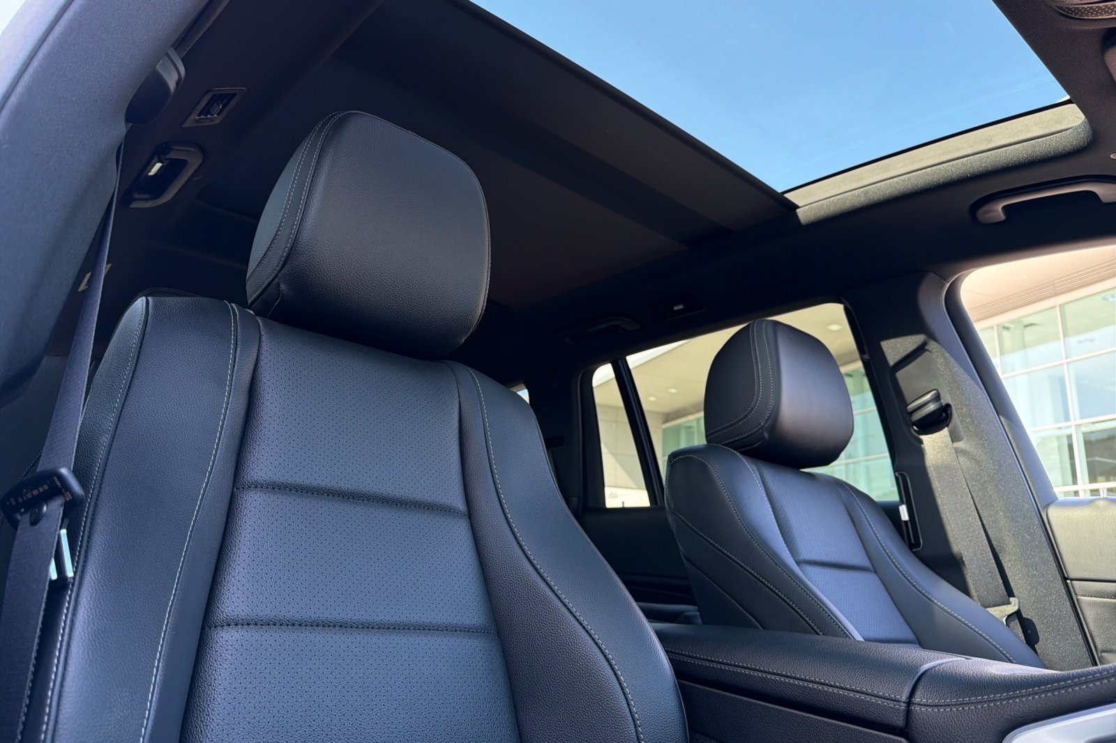 Certified Used 2026  Mercedes-Benz GLS 450 image 3