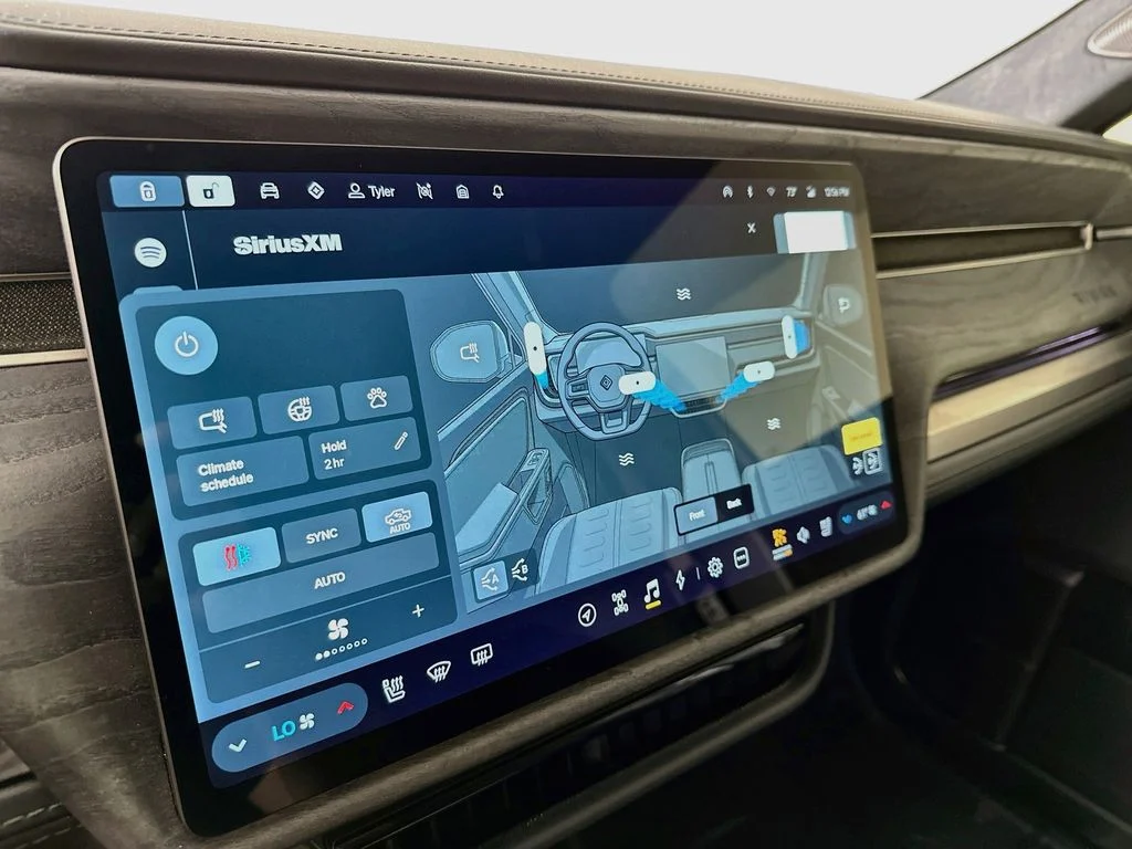 Used 2023 Gray Rivian Adventure Quad Motor Large Pack image 19