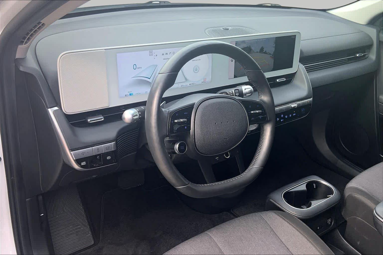 Used 2024 Atlas White Hyundai SEL image 17