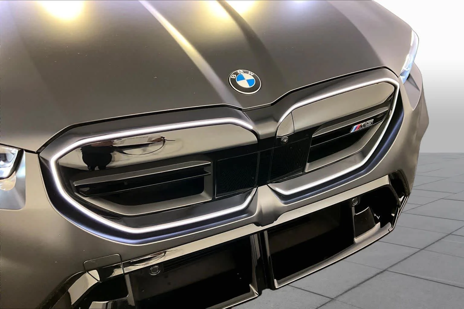 Used 2026 Dark Graphite Metallic BMW  image 32