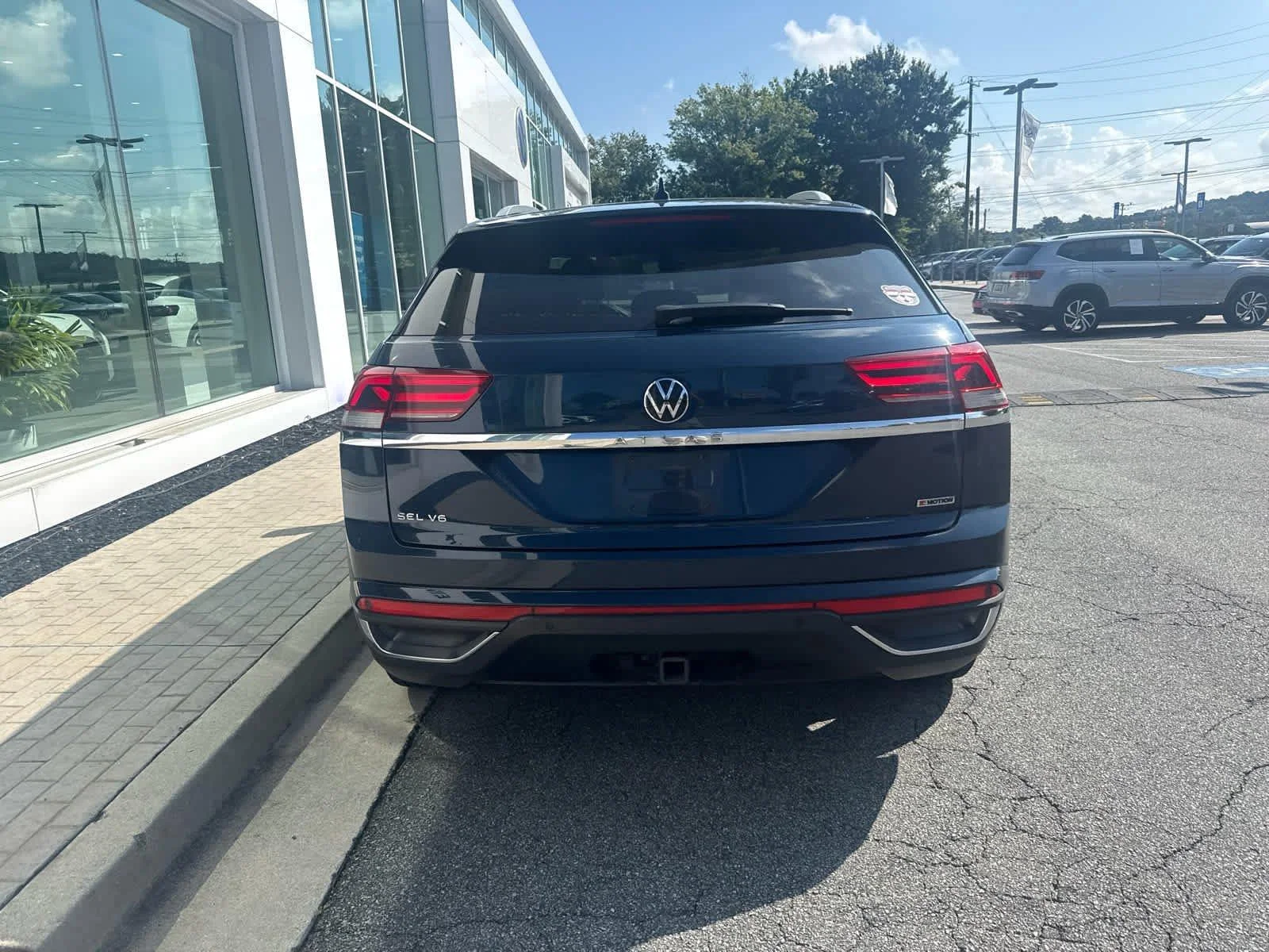 Used 2021 Tourmaline Blue Metallic VOLKSWAGEN  image 6