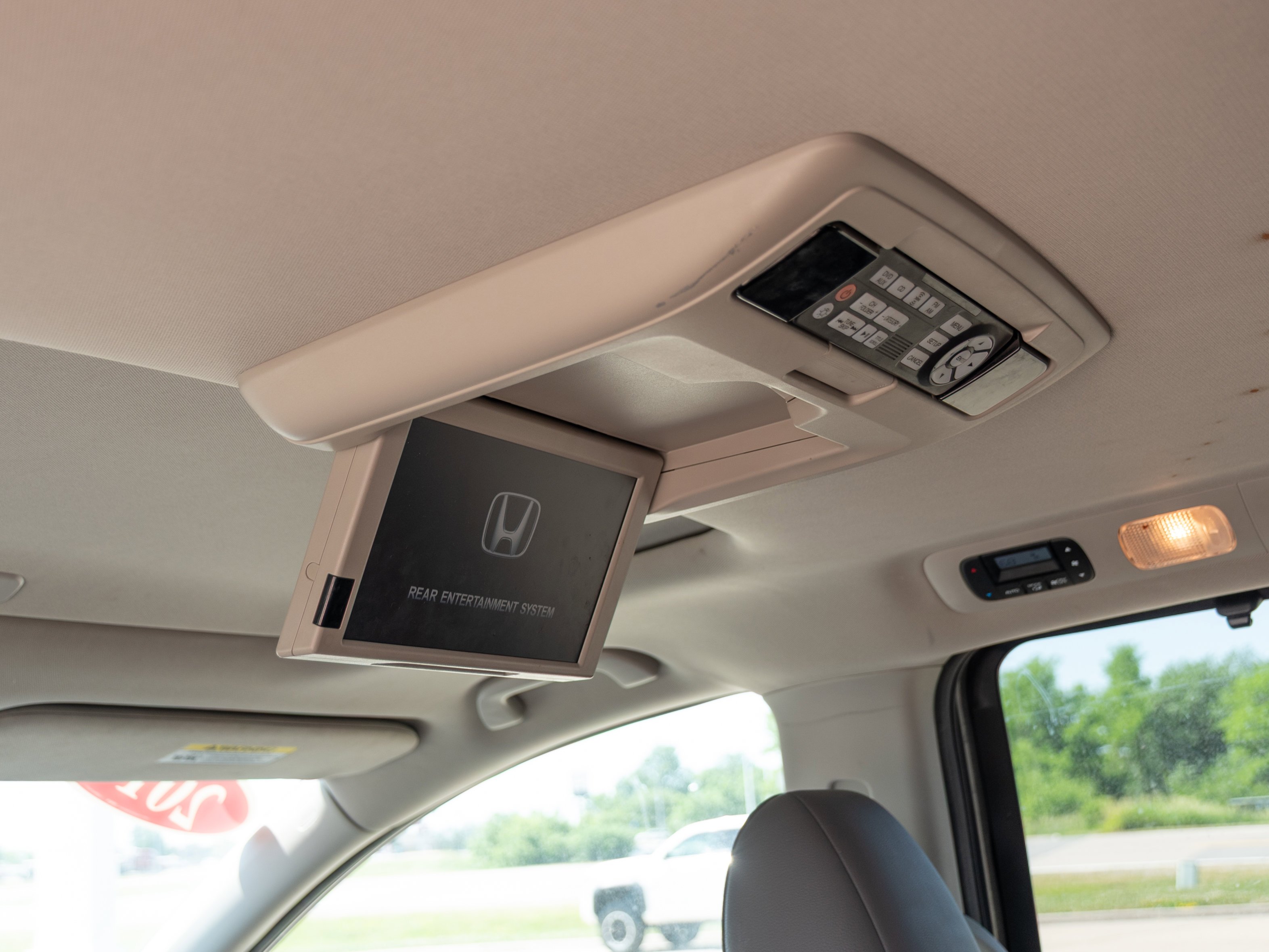 2014 Honda Odyssey EX-L - Photo 18