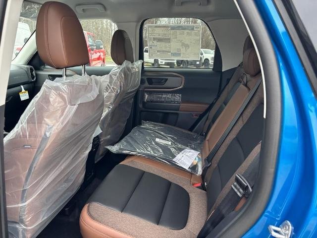 New 2026 Velocity Blue Metallic Ford Outer Banks® image 31