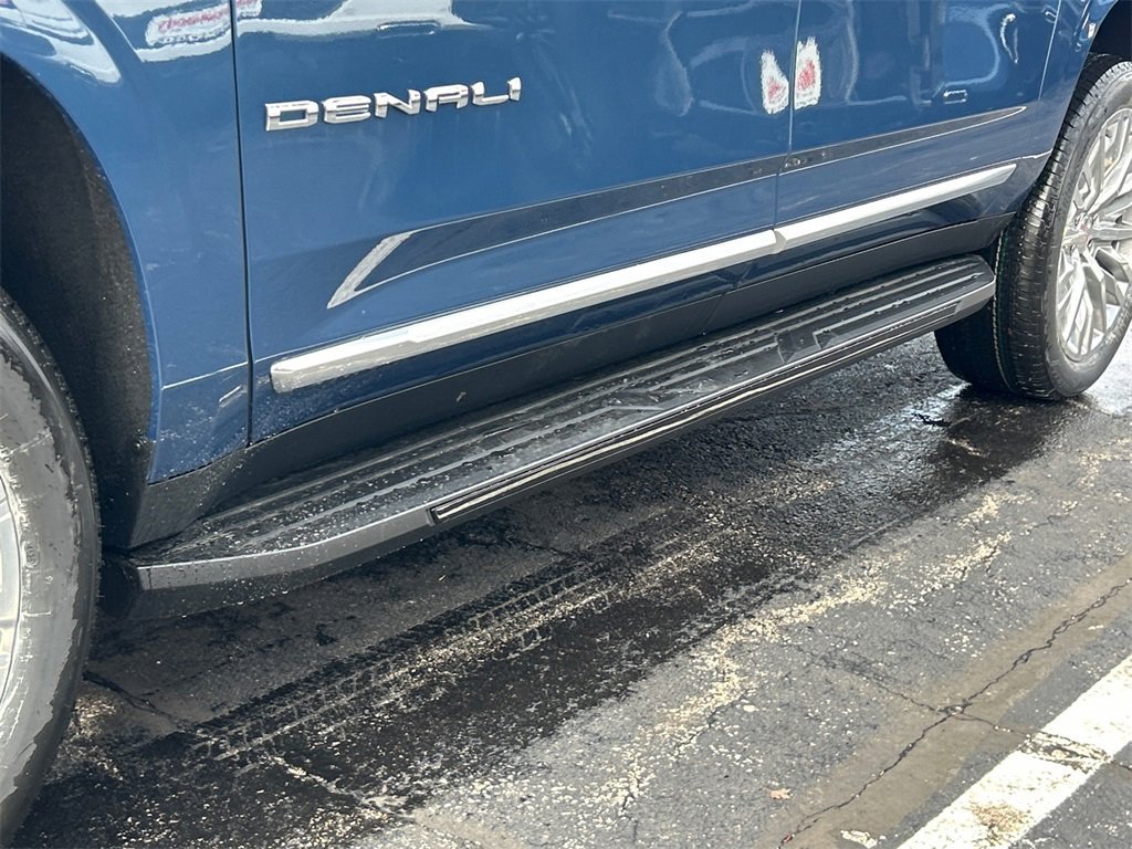 2026 GMC YUKON XL - Image 11
