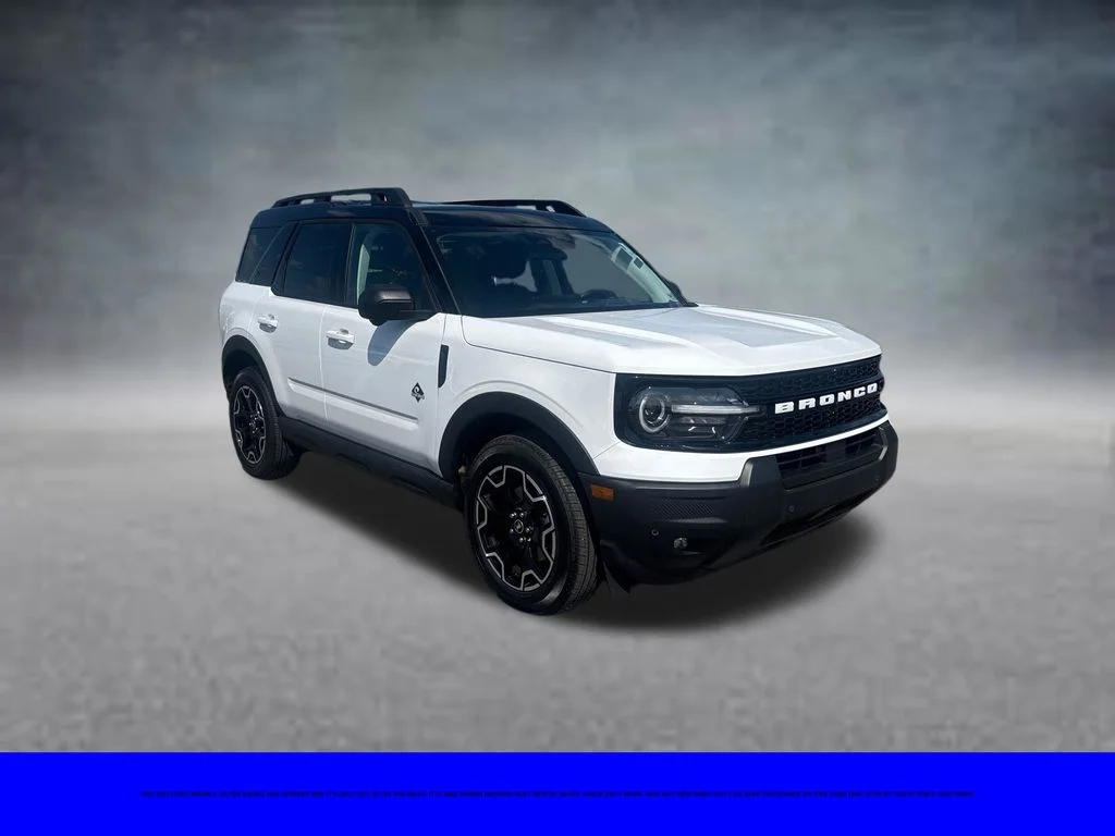 Used 2025 Oxford White Ford Outer Banks image 3