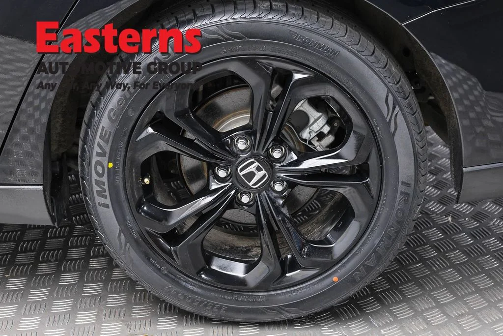 Used 2025 Black Honda SE image 8