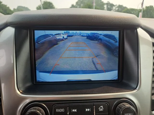 Used 2016 IRIDESCENT PEARL TRICOAT Chevrolet LT image 21