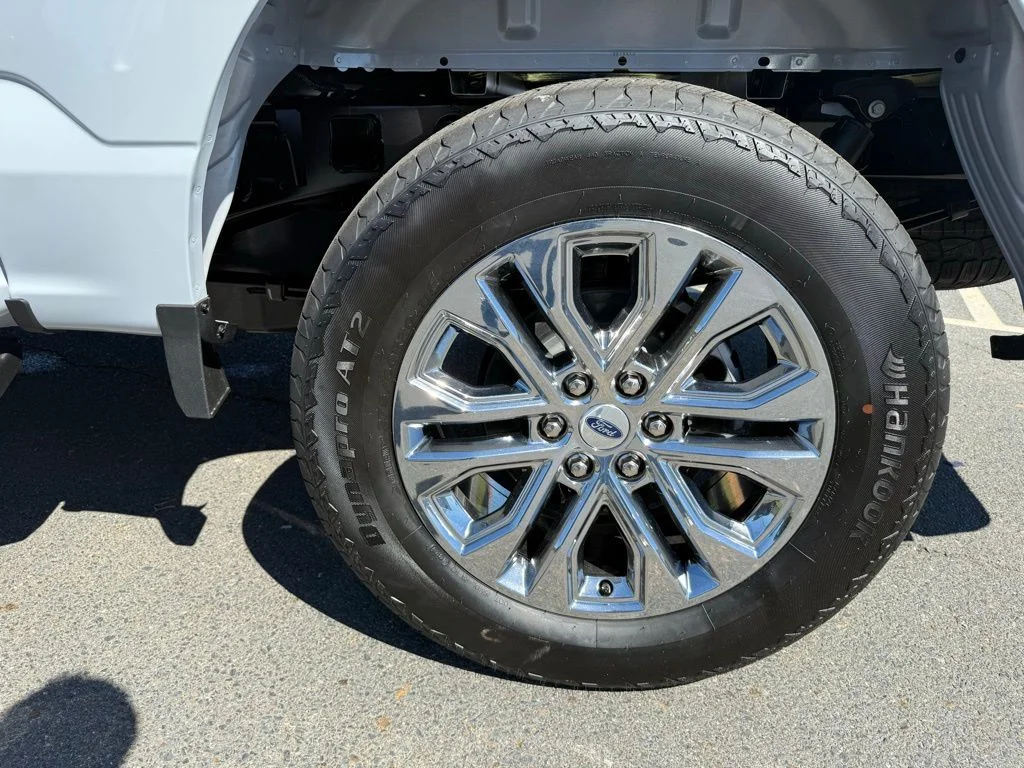 New 2025 White Ford Lariat image 11