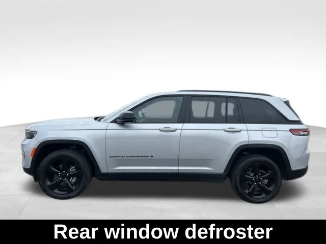 2024 Jeep Grand Cherokee Altitude - Photo 10