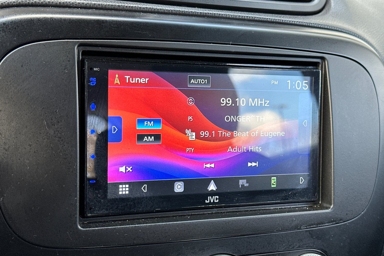 Used 2015 White Kia Base image 20