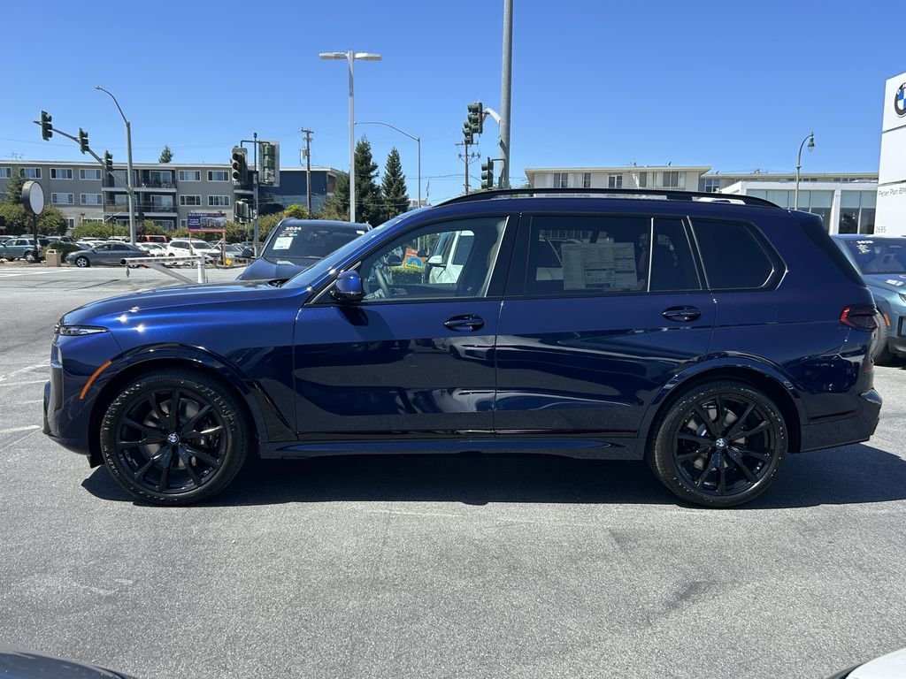 New 2027 Tanzanite Blue II Metallic BMW xDrive40i image 2