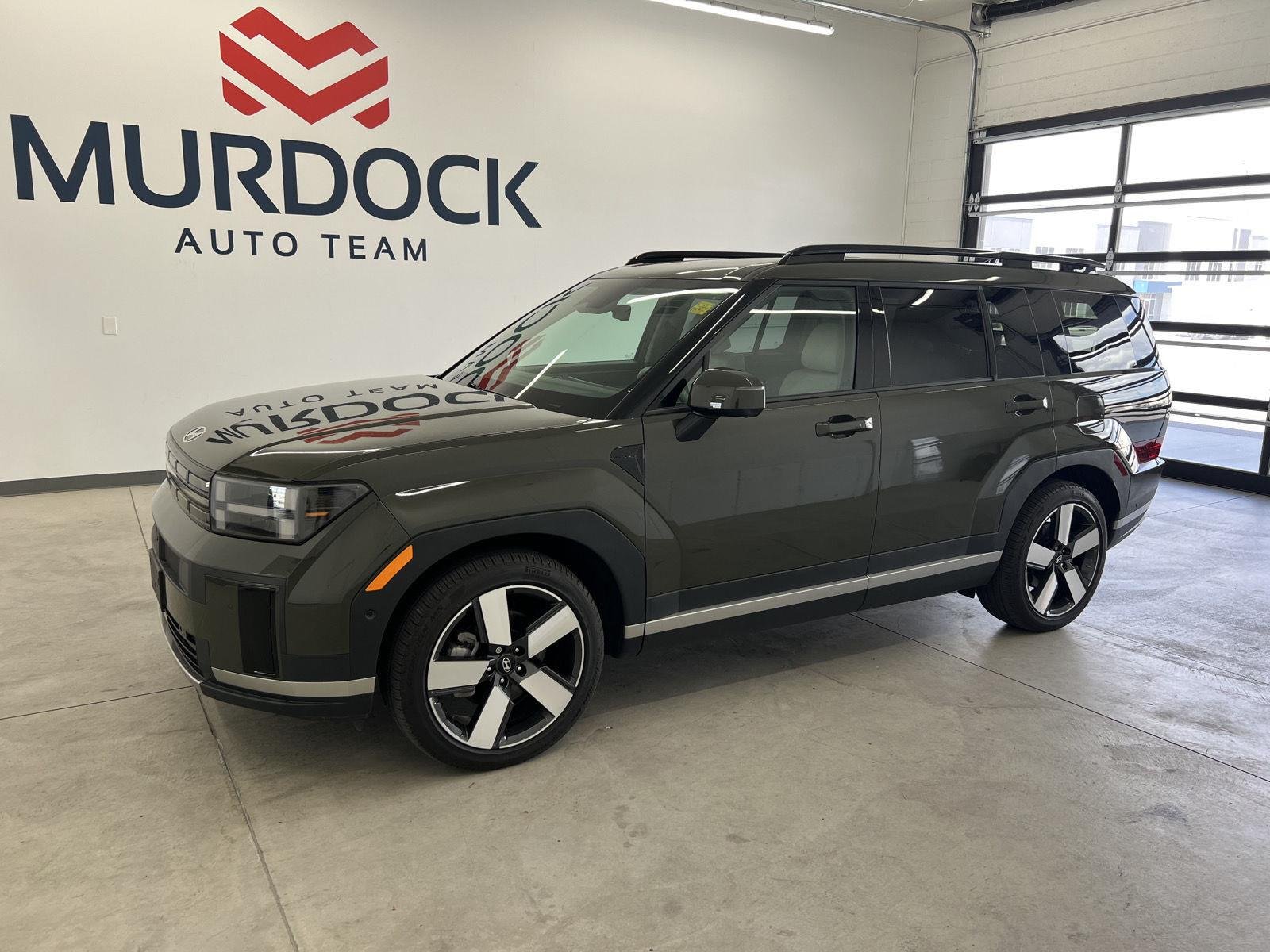 Used 2024 Rockwood Green Hyundai Limited image 1