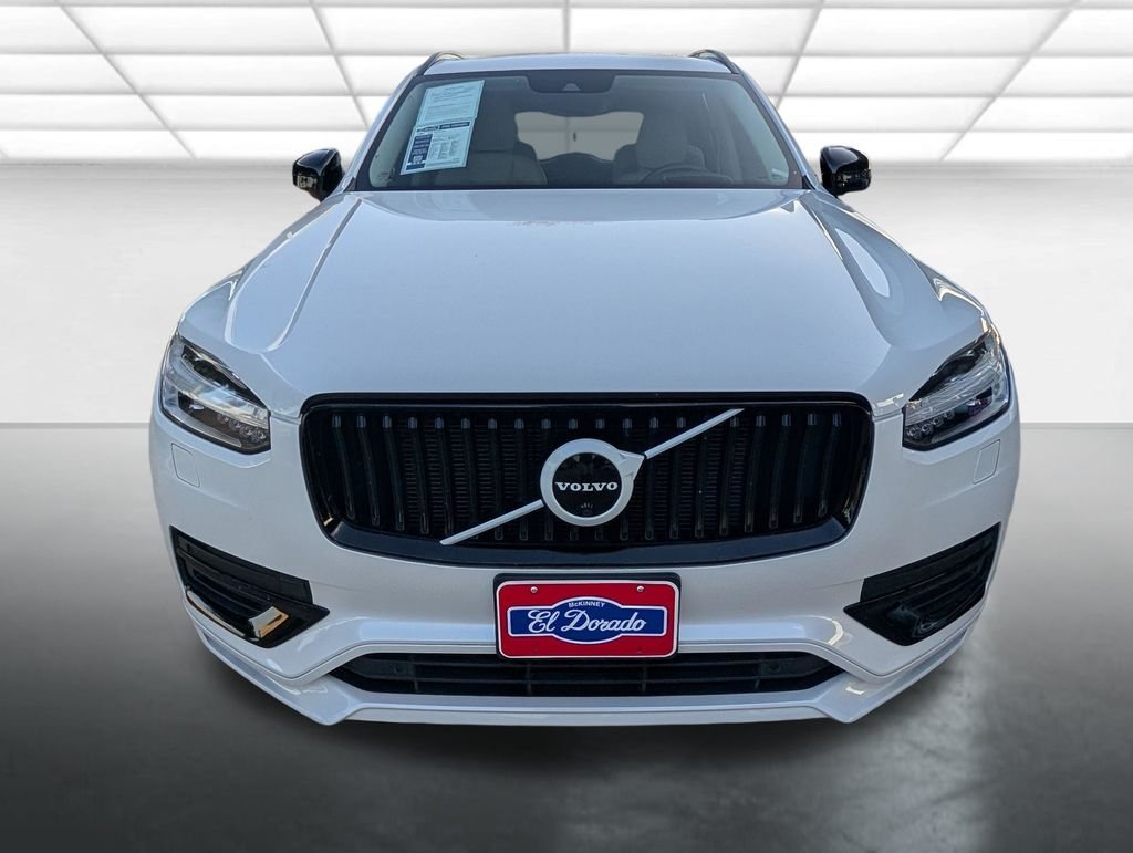 Used 2022 White Volvo T6 Inscription 6 Passenger image 28