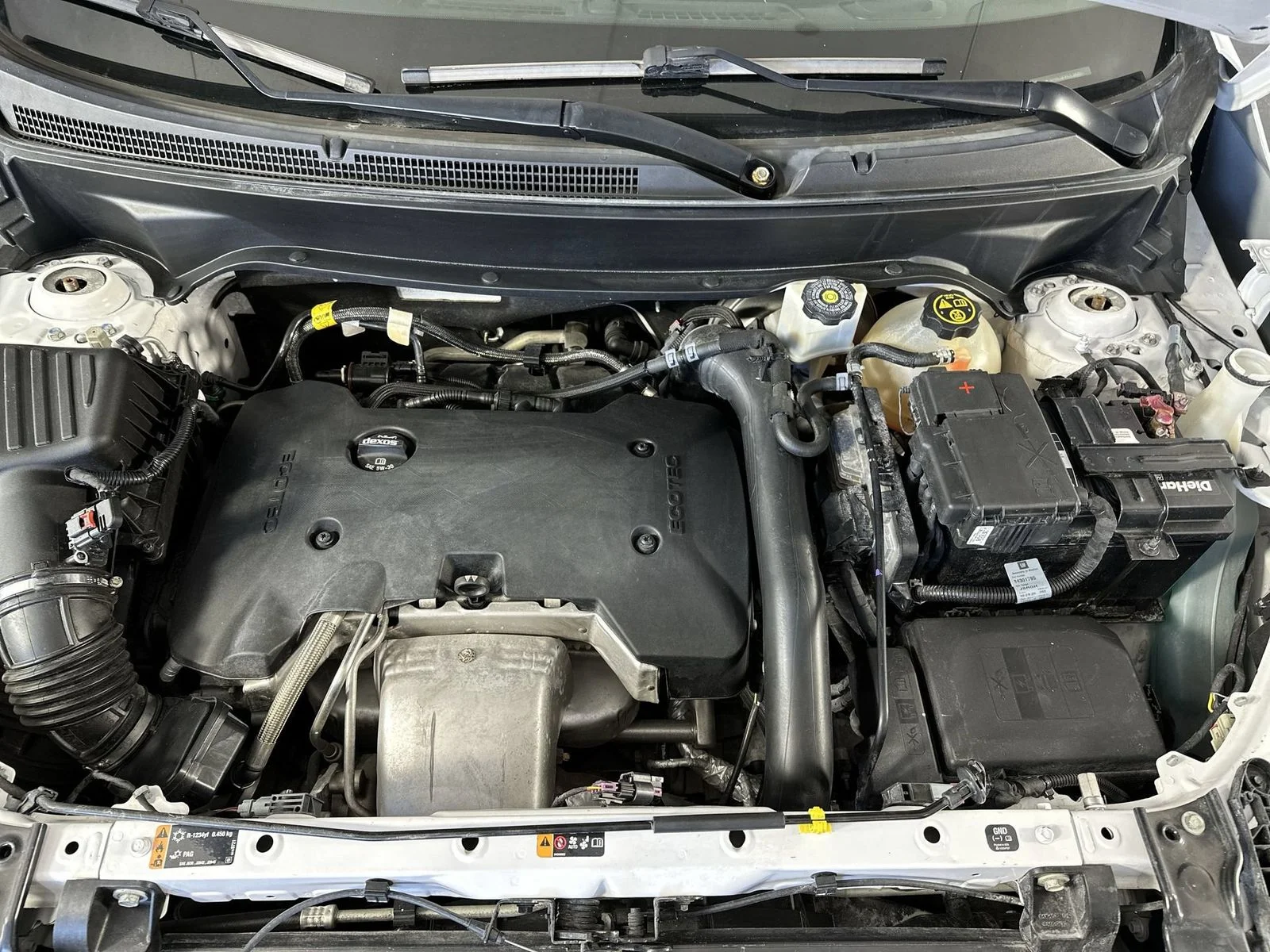 Used 2018 White GMC Denali image 28