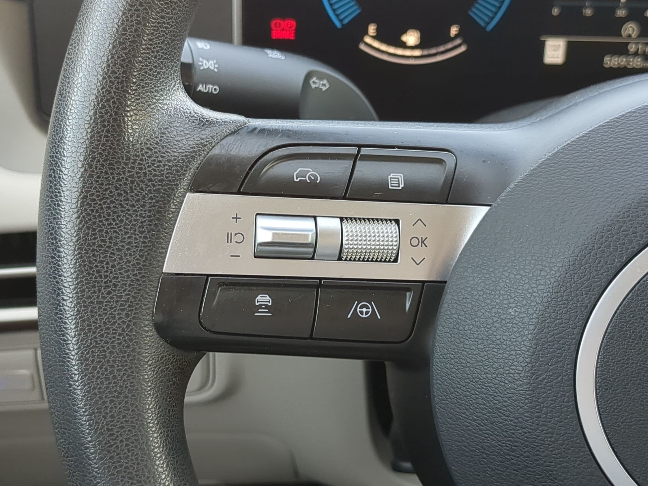 2025 Hyundai Tucson SEL - Photo 17