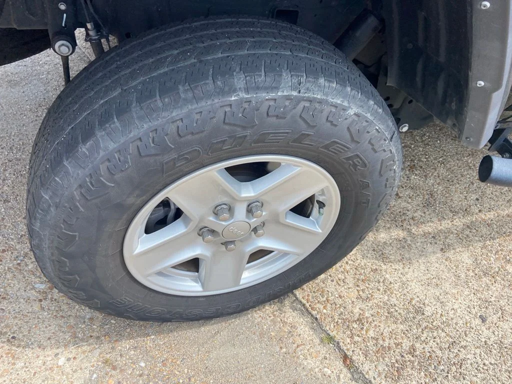Used 2022 Black Jeep Sport image 28
