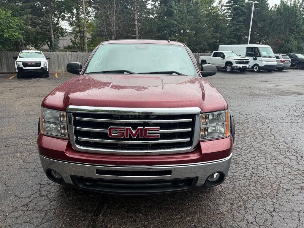 Used 2013 SONOMA RED METALLIC GMC SLE image 3